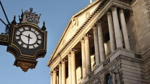 Bank of England Holds Interest Rates Amid Economic Uncertainty