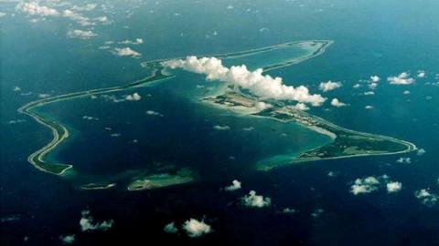 Chagos Islands Deal Stymied: Trump Review Throws UK's Plans into Uncertainty