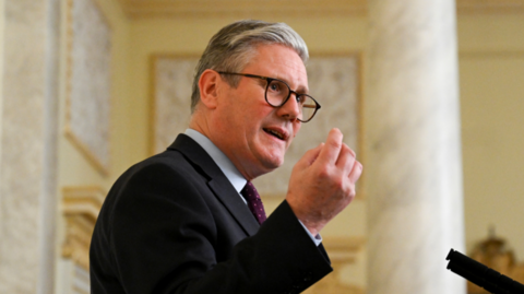 Starmer’s Call to Arms: Ministers Urged to Reclaim Control from Quangos