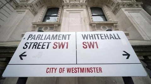 Keir Starmer's Bold Move: A Plan to Revolutionize Regulation and Rein in Quangos