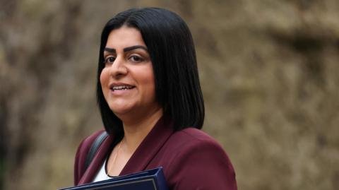 Justice Secretary vs. Sentencing Council: Clash Over Ethnic Guidelines Raises 'Two-Tier Justice' Concerns