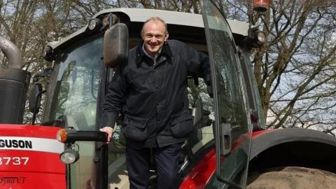 Stand Up to Trump: Lib Dems Push for a Buy British Movement Amid Tariff Crisis!