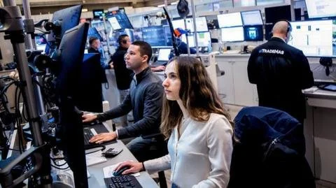 Tariff Rollercoaster: A Surge in US Stocks Amidst Uncertain Future