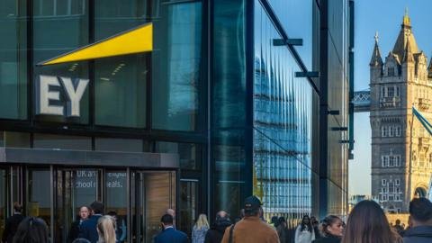 Unveiling the Horizon Scandal: EY Under Scrutiny in Post Office Audits