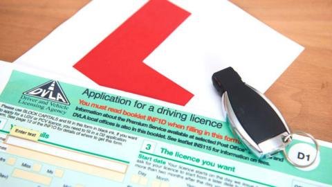 Driving Schools in Dire Straits: Exam Delays and Instructor Shortage Plague the UK