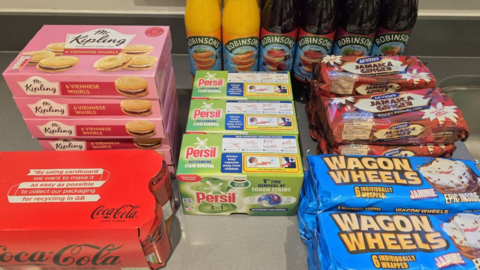 **Unbelievable Bargain or Retail Blunder? Co-op's Accidental Freebies Leave Shoppers Thrilled!**