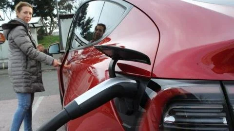 **CATL's Hong Kong IPO: A New Era in Electric Vehicle Battery Innovation**