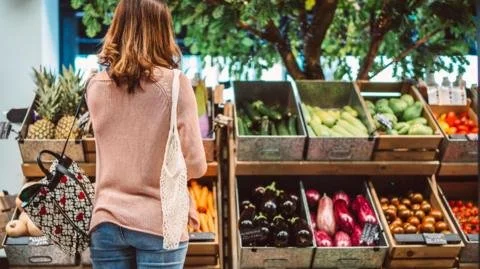 Retail Apocalypse? Supermarkets Sink Sales and Raise Concerns Over Economic Stability