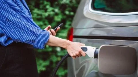 Unlocking the Future of Electric Vehicles: The Race to Revolutionize Charging and Experience