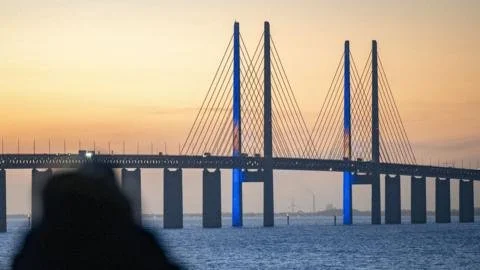 Beyond Borders: How the Öresund Bridge Transformed Commuting and Commerce