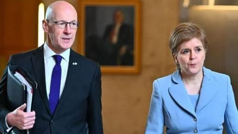 AI and Misinformation: Amazon’s Battle with Unofficial SNP Biographies