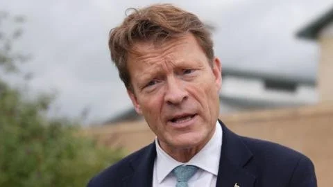 **Battle Over Green Energy: Reform UK Takes a Stand Against Net-Zero Projects**