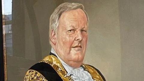 £20,000 for Peace: Belfast City Council's Response to Portrait Vandalism