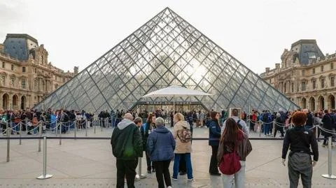 Ticket Price Shock: Louvre Museum Increases Entry Fees by 45% for Non-EU Tourists
