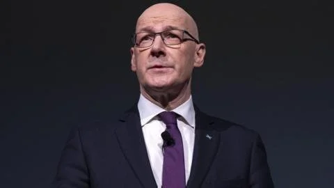 Geopolitical Tensions Rise: Trump’s Greenland Tariff Threat Sparks Outrage Across Europe