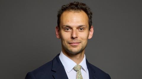 Unveiling the Shadows: The Labour Think Tank’s Controversial Investigation of a Journalist