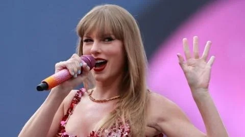 Taylor Swift Triumphs: Bedding Company Retreats on Controversial 'Swift Home' Trademark