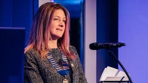 Cutting the Cost: Lobby Group Urges Major Reductions in Government Salaries