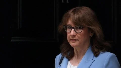 Doomed Cycles: How the Iran War is Intensifying Governmental Strife