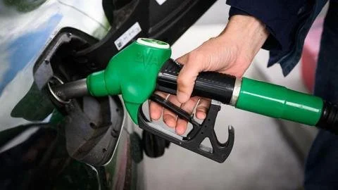 Strait of Hormuz: The Key to Oil Prices and Global Stability Amid Ceasefire Talks