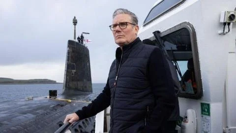 Starmer's 'Skulking' Strategy: Why Sarwar is Left in the Shadows in Scotland