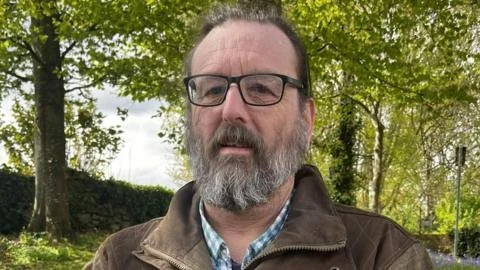 **Heritage Party Calls for Radical Changes: A Shockwave to the Welsh Parliament**