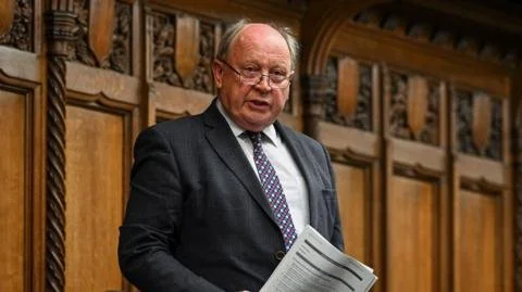 Explosive Clash: Government Denounces Donaldson's 'Absolute Nonsense' Remarks About Allister