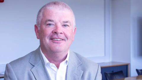 Shock Departure: Council Leader Resigns Just Weeks After Historic Election Victory!