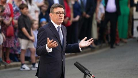 From Mayor to Master of the Commons: Andy Burnham's Journey to Prime Minister