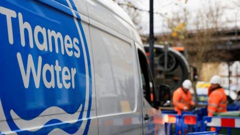 Why Did Thames Water’s Finance Chief Receive a £1 Million Signing Bonus?