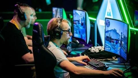 Twitch Users Outraged as Amazon Leverages Streamers' Content to Train AI
