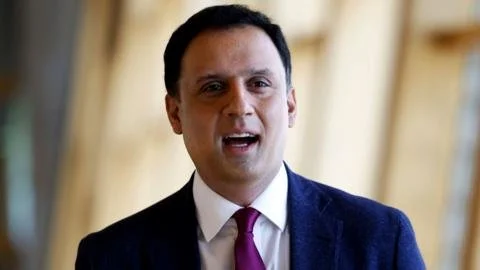 From Critic to Key Player: How Chris Mason's Appointment Transforms Sarwar's Team