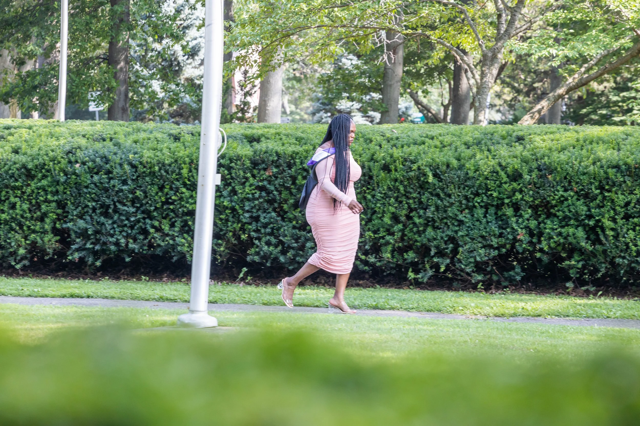 011-LESLIE GRADUATION.jpg