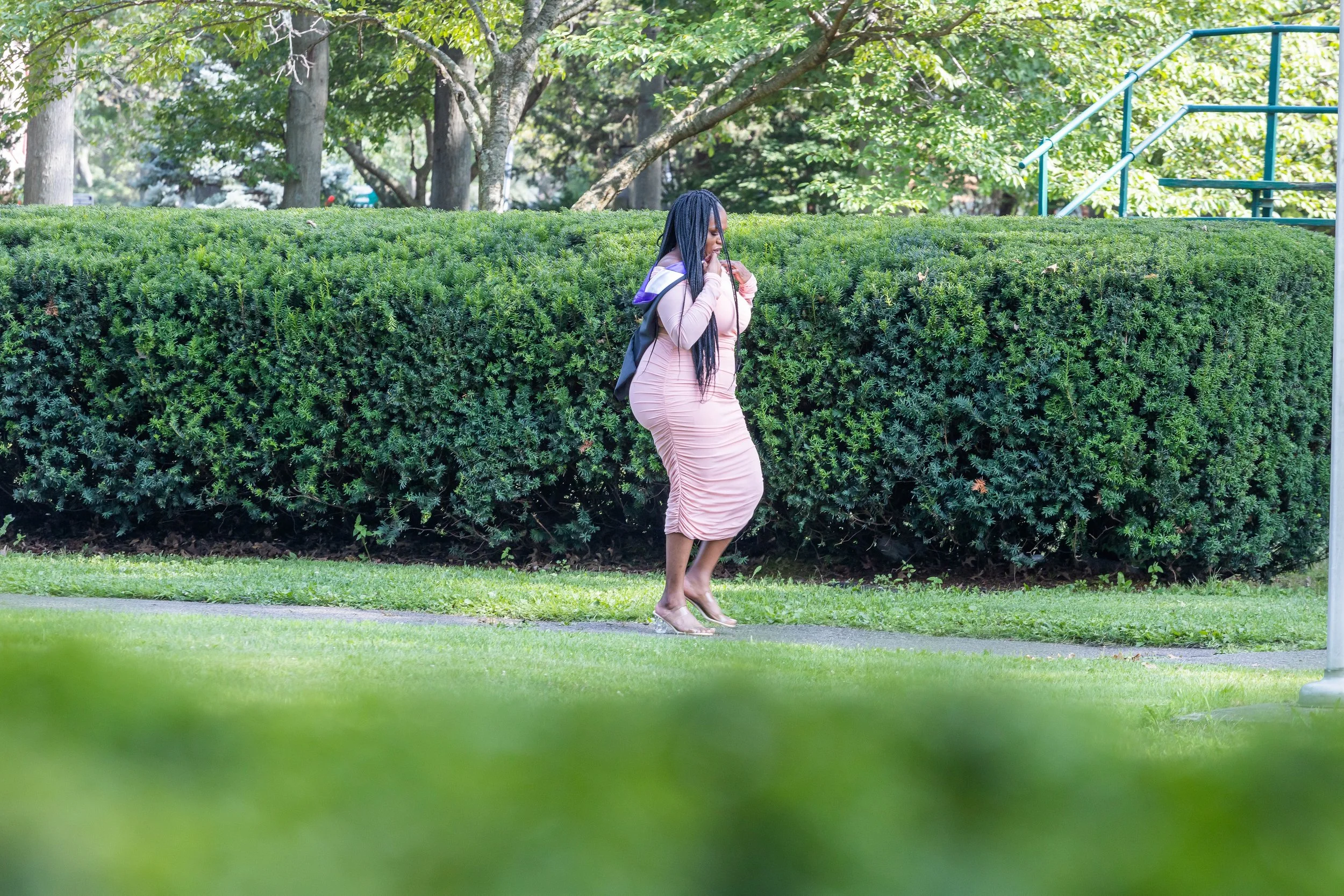 015-LESLIE GRADUATION.jpg