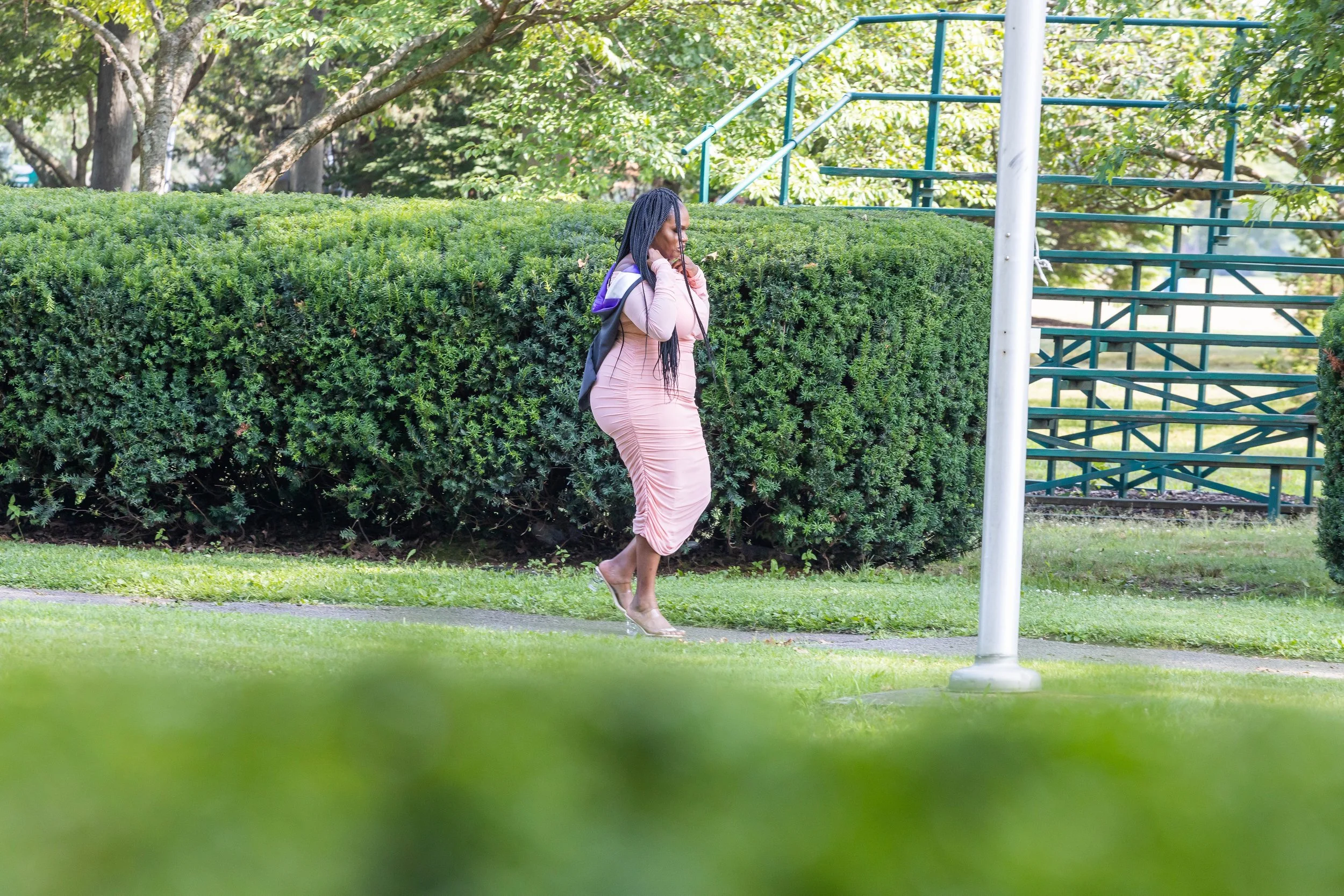 018-LESLIE GRADUATION.jpg