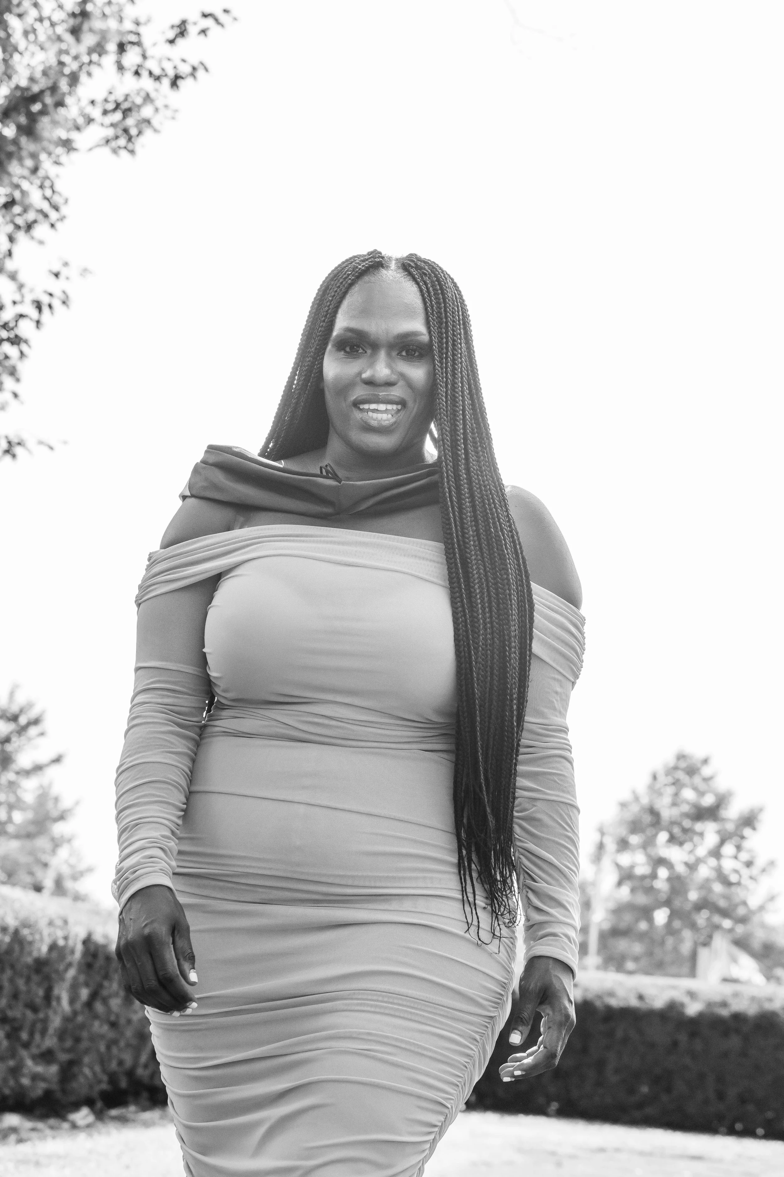 080-LESLIE GRADUATION.jpg