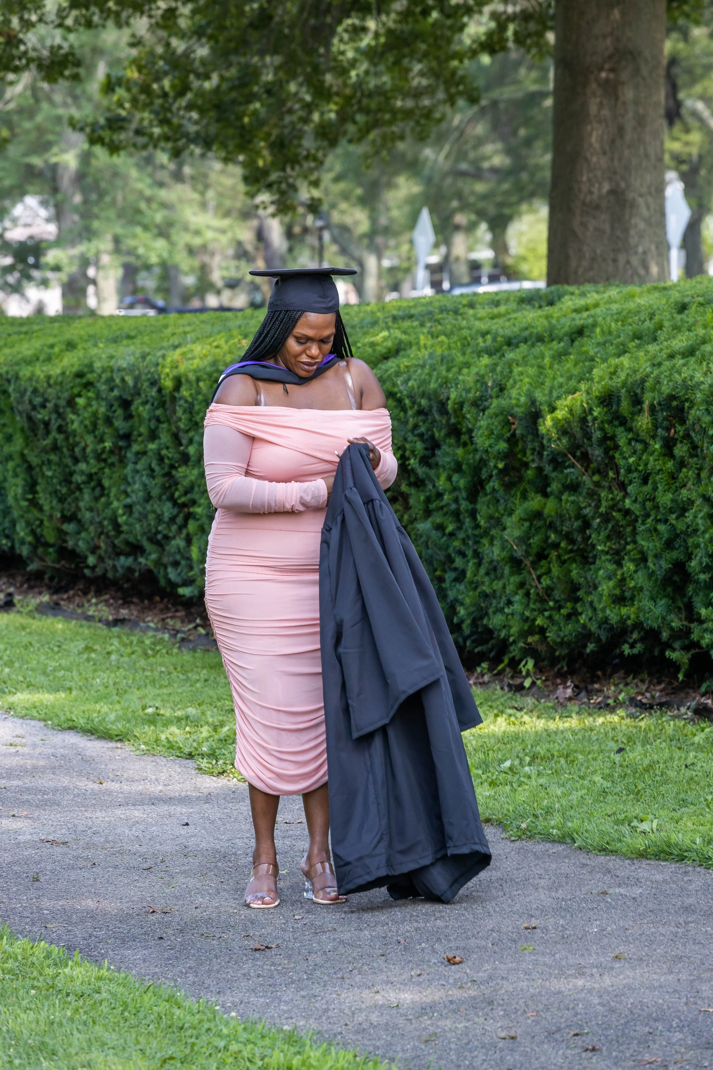 081-LESLIE GRADUATION.jpg