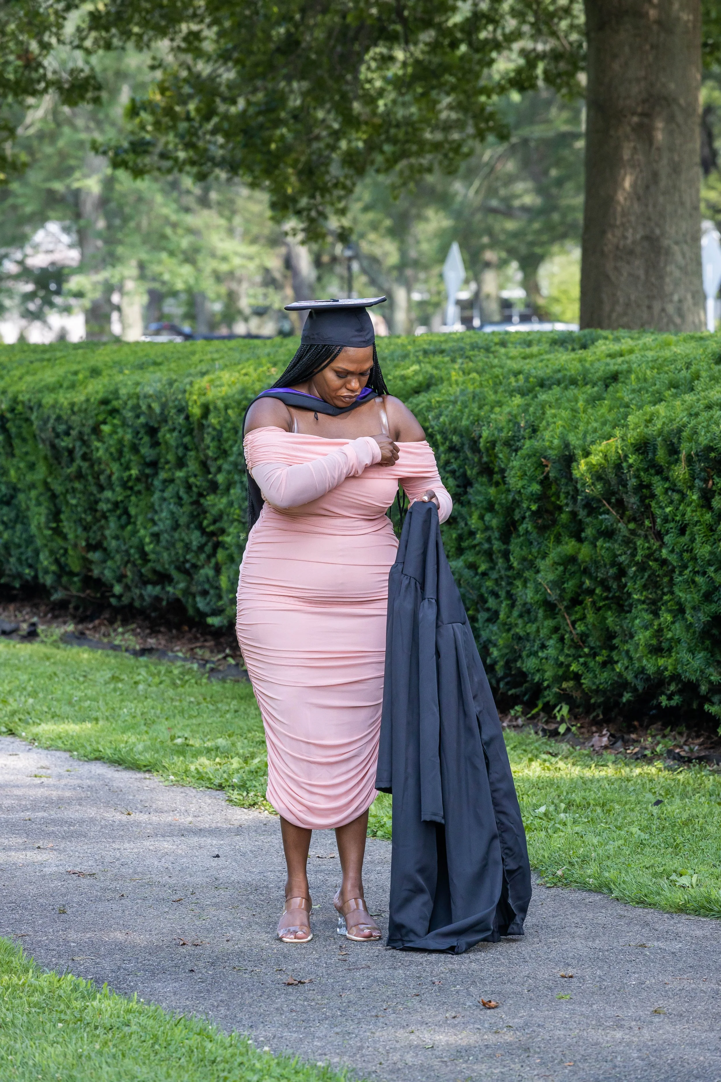 084-LESLIE GRADUATION.jpg