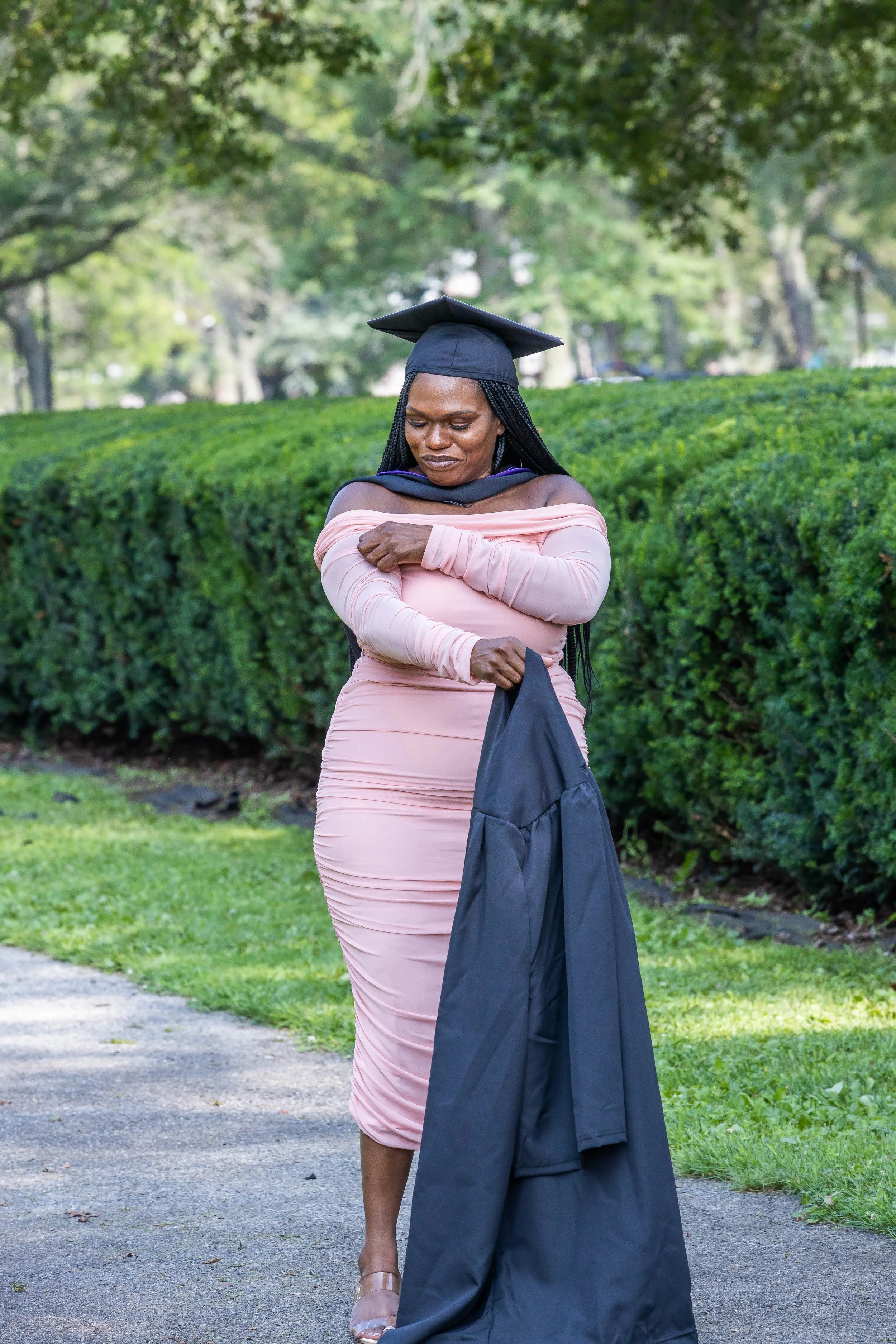 088-LESLIE GRADUATION.jpg