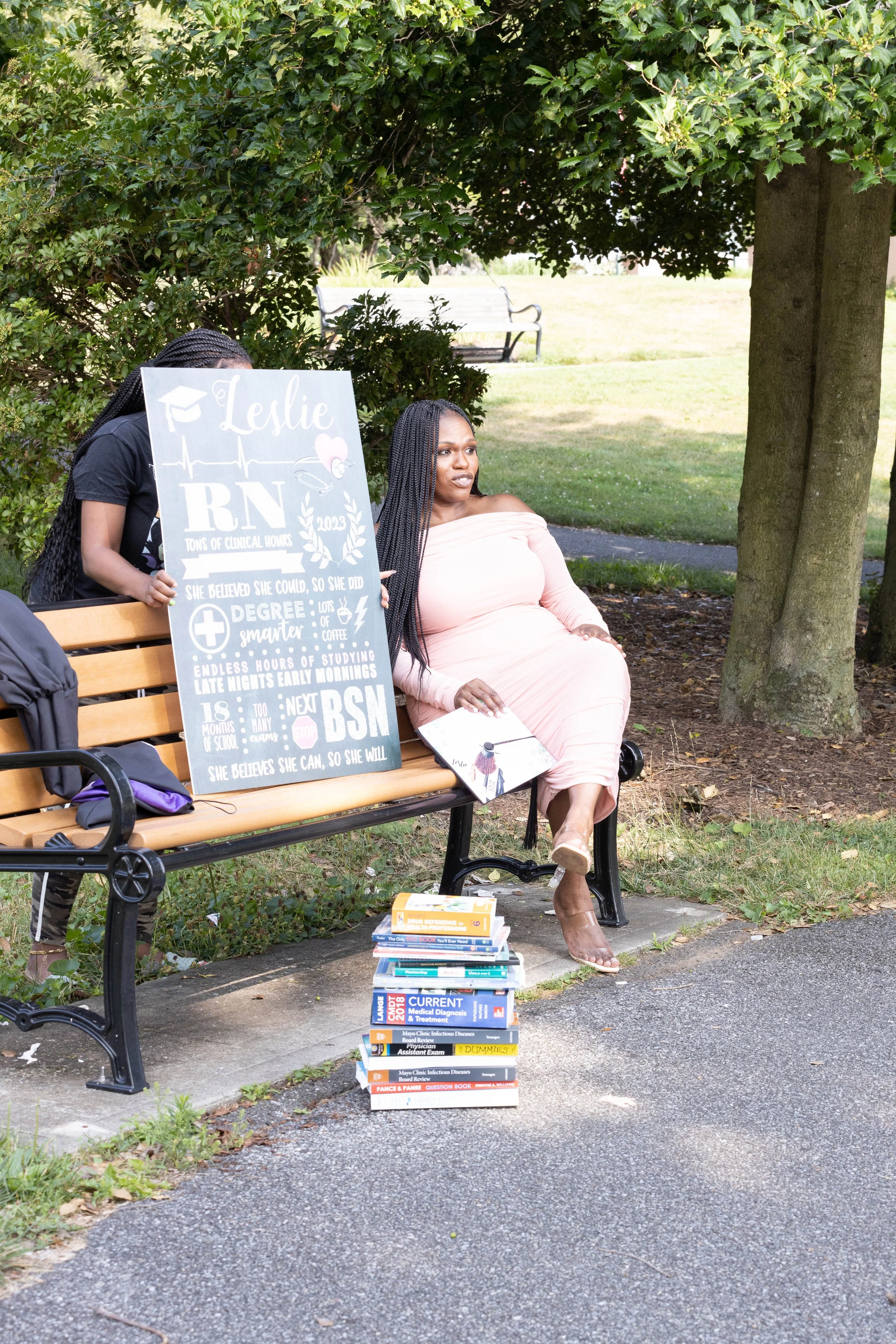 172-LESLIE GRADUATION.jpg