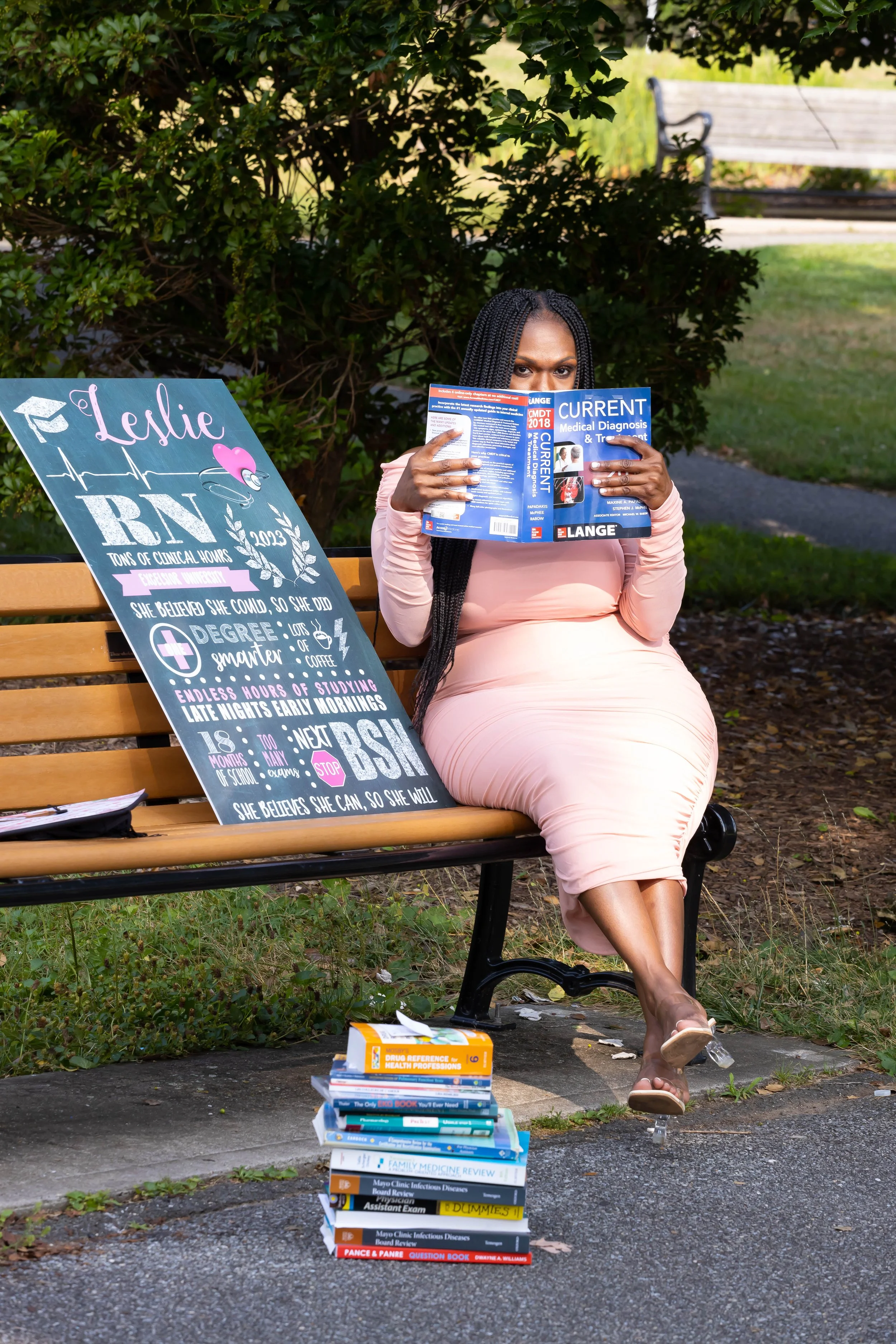 226-LESLIE GRADUATION.jpg