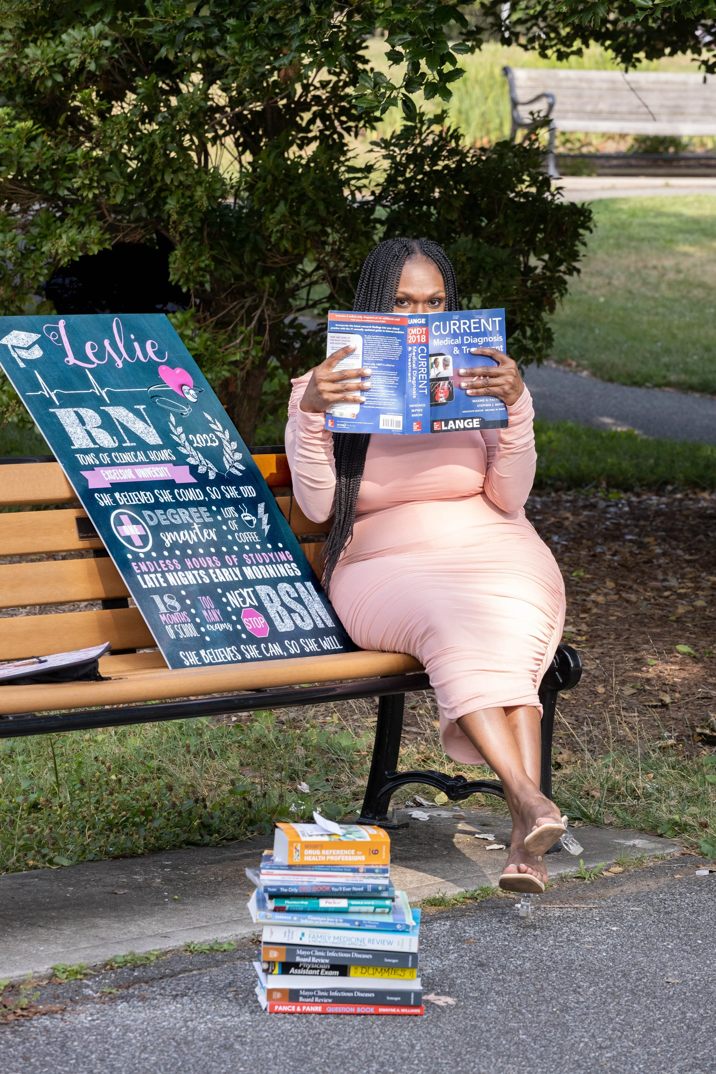 228-LESLIE GRADUATION.jpg