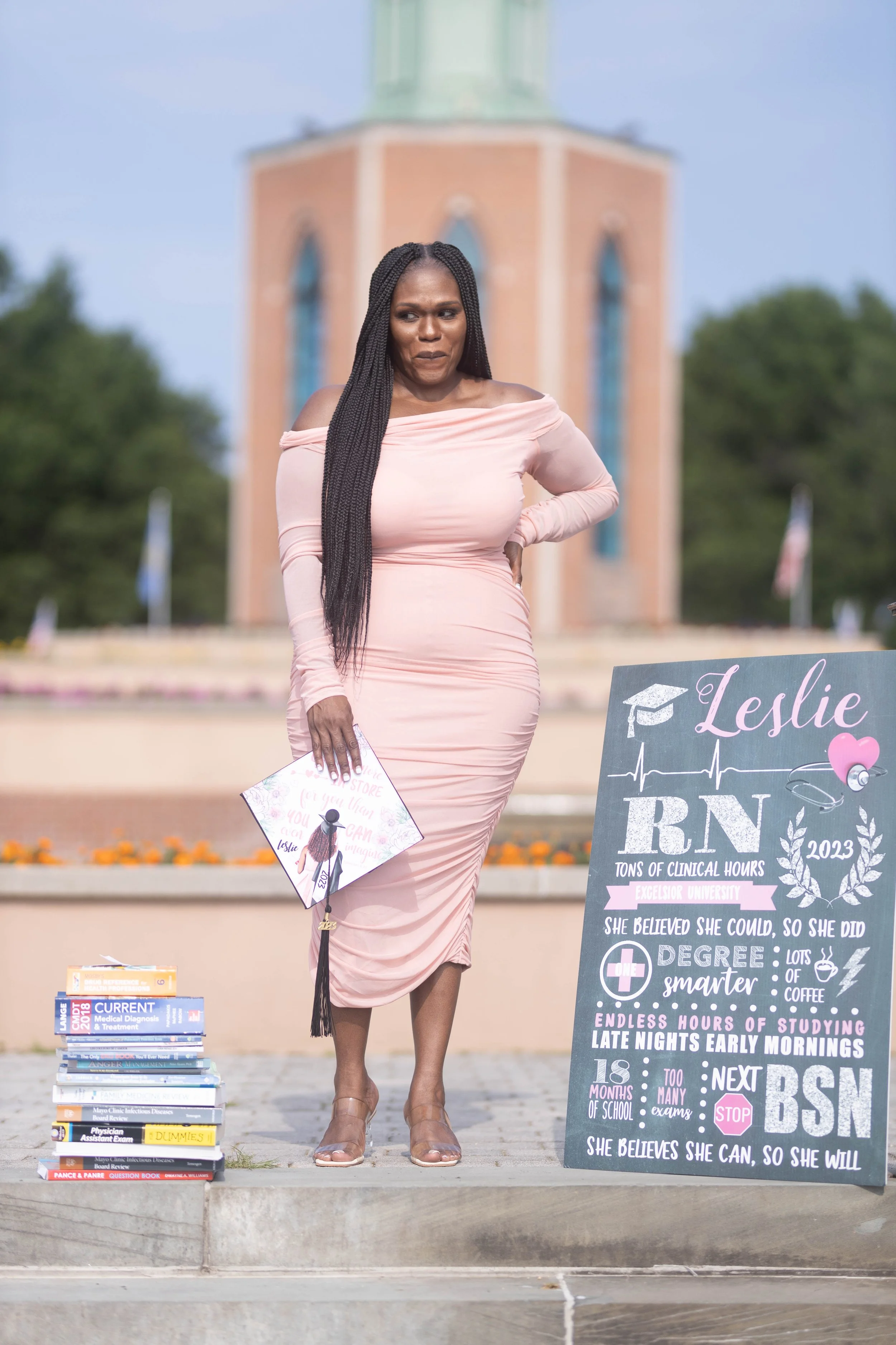 304-LESLIE GRADUATION.jpg