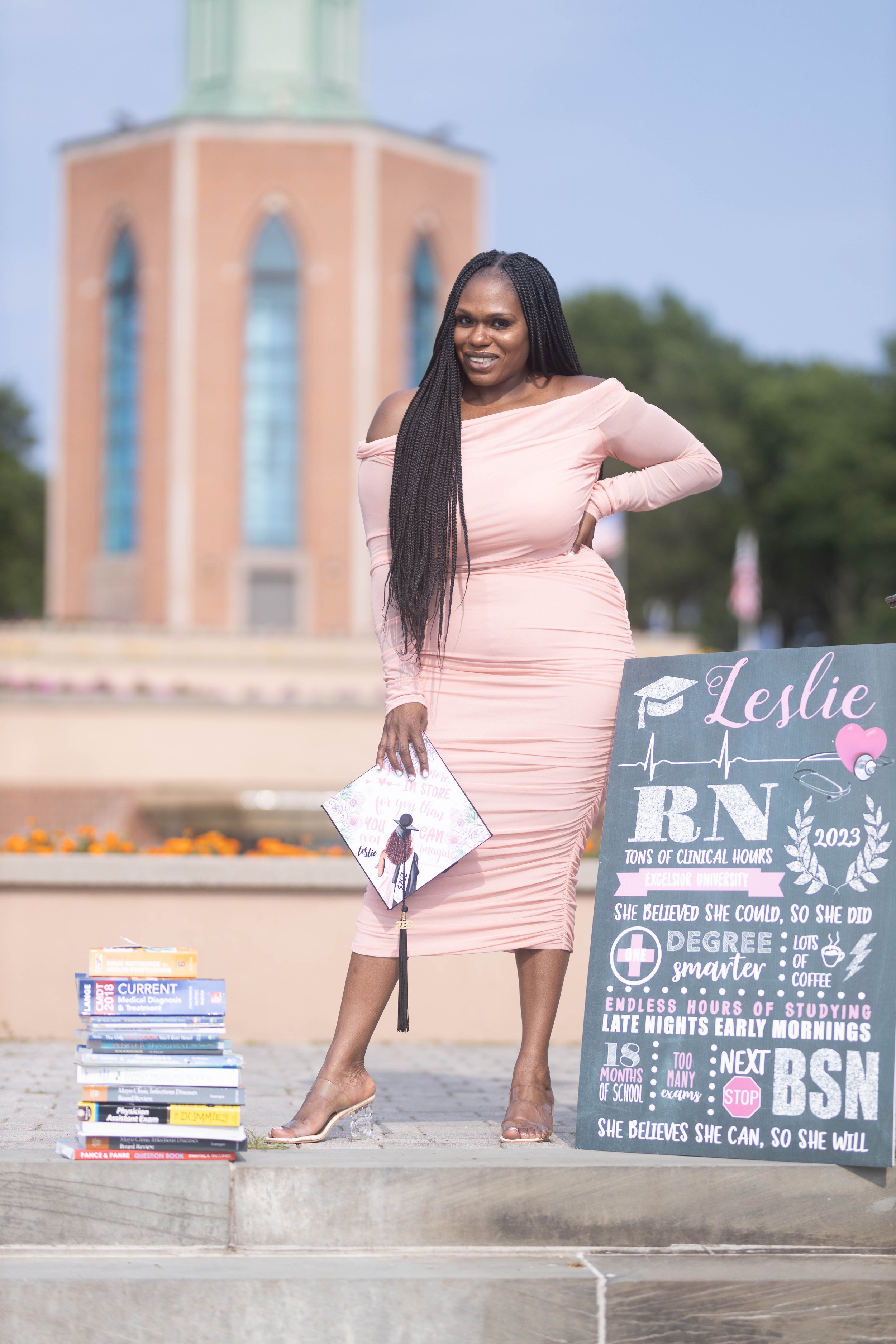 307-LESLIE GRADUATION.jpg