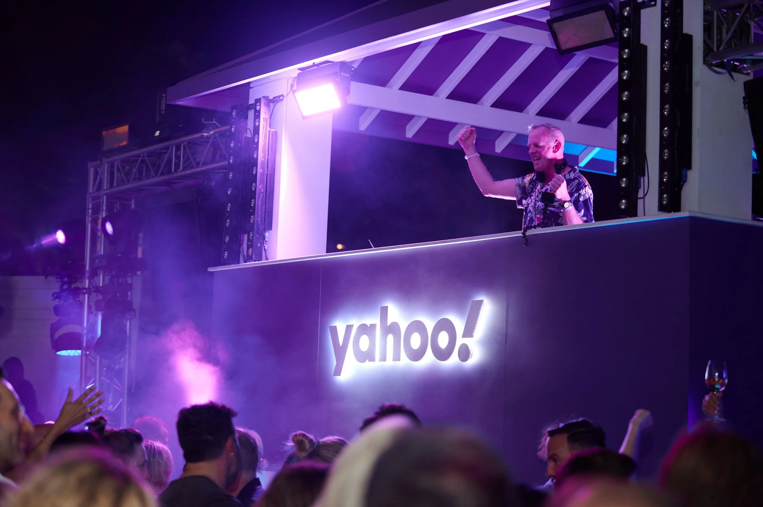 Yahoo_2022_Cannes_DiscoverPurple_BNV_9600.jpg