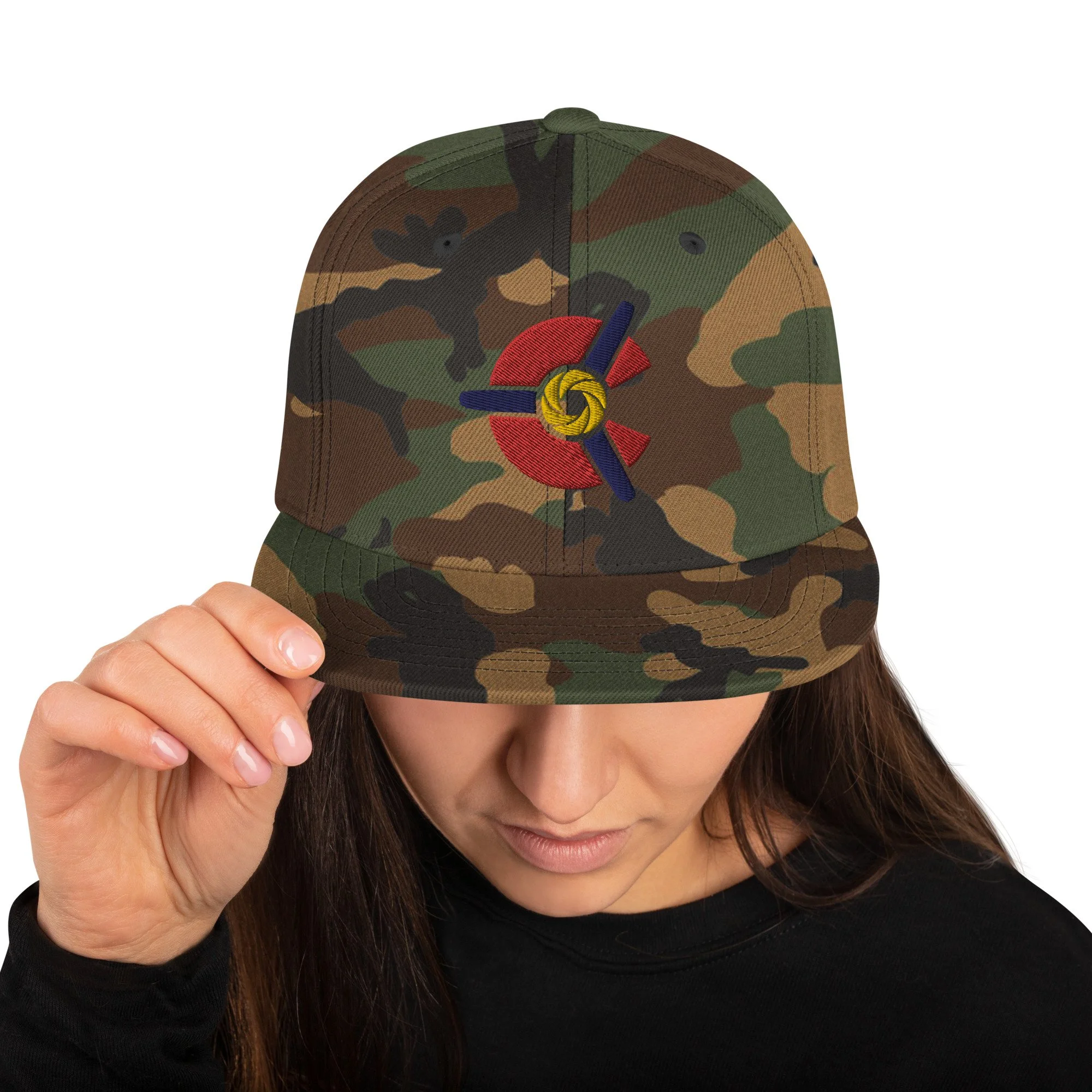 classic-snapback-green-camo-front-671698df1c072.jpg