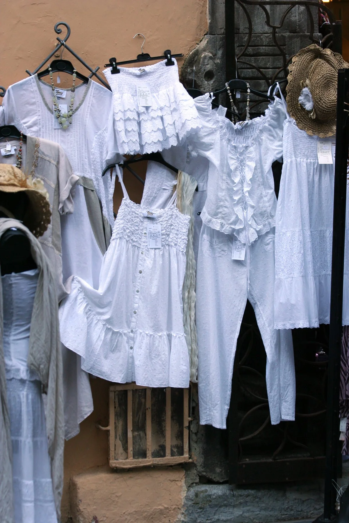 Dresses in Positano 2.jpg