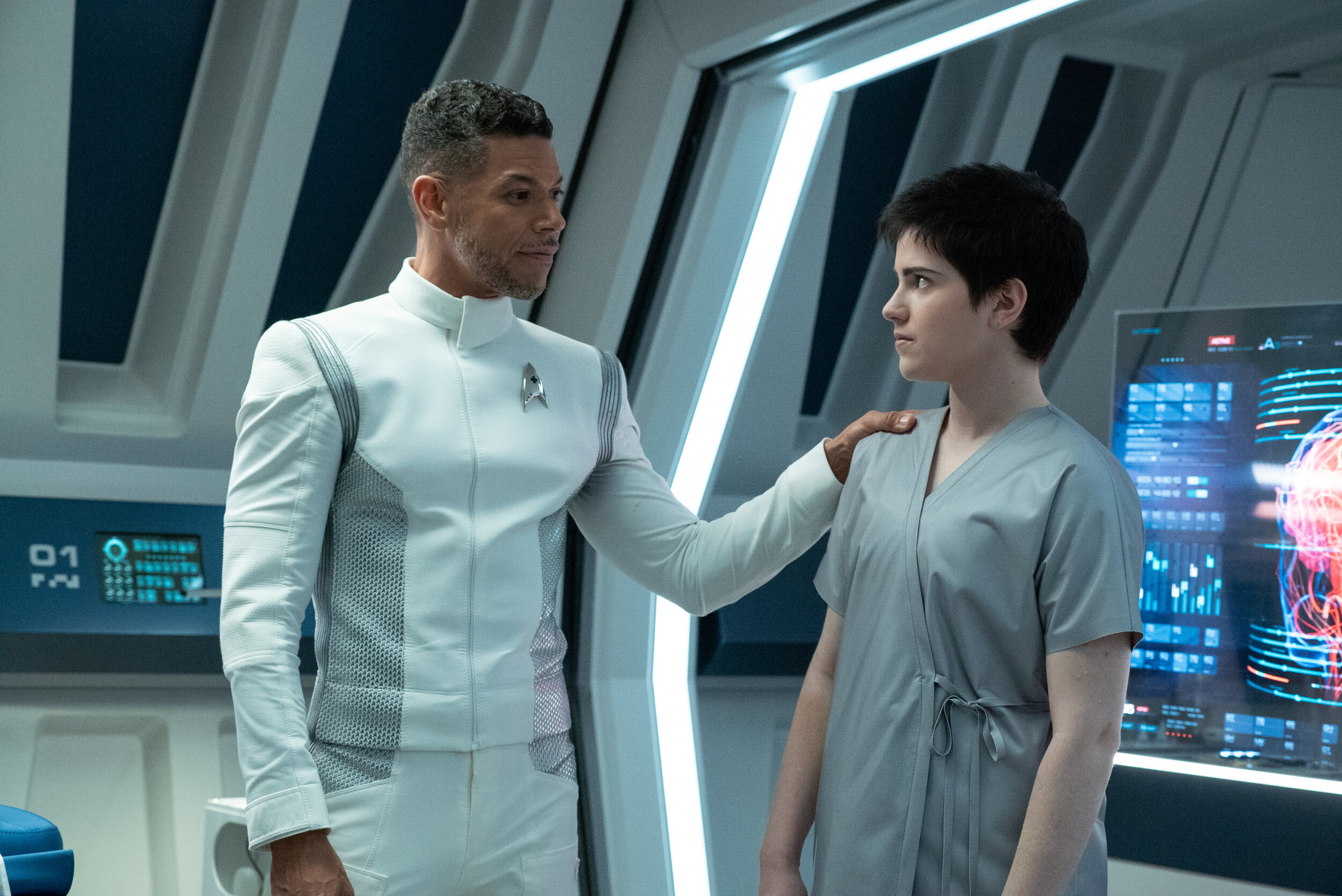   "Forget Me Not" -- Ep#304 -- Pictured: Wilson Cruz as Dr. Hugh Culber and Blu del Barrio as Adira of the CBS All Access series STAR TREK: DISCOVERY. Photo Cr: Michael Gibson/CBS ©2020 CBS Interactive, Inc. All Rights Reserved.  