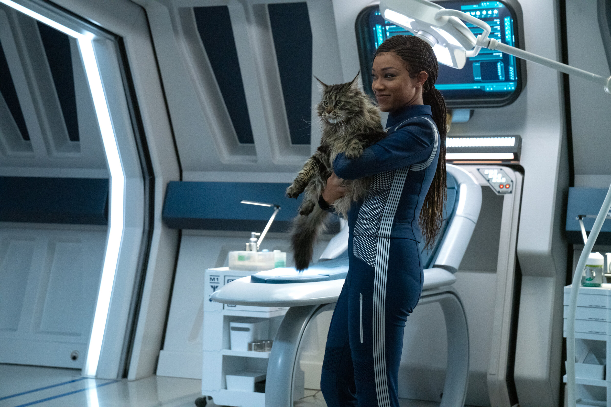   "Su'Kal" -- Ep#311 -- Pictured: Sonequa Martin-Green as Commander Burnham and Grudge of the CBS All Access series STAR TREK: DISCOVERY. Photo Cr: Michael Gibson/CBS ©2020 CBS Interactive, Inc. All Rights Reserved.  