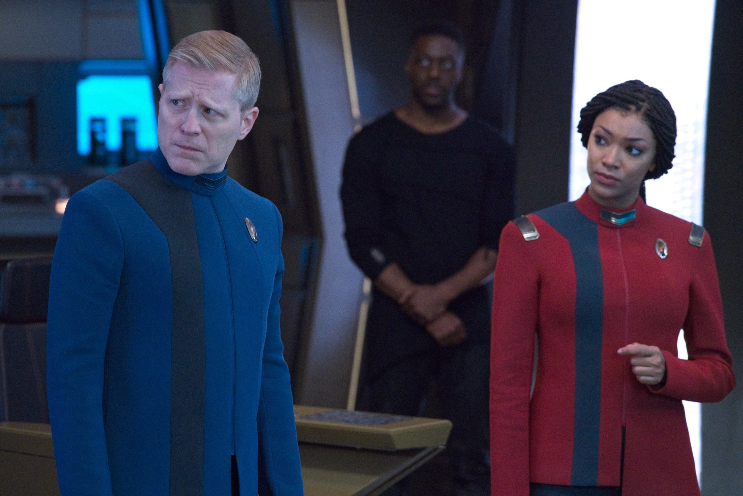   Pictured: Anthony Rapp as Stamets and Sonequa Martin-Green as Burnham of the Paramount+ original series STAR TREK: DISCOVERY. Photo Cr: Michael Gibson/ViacomCBS © 2021 ViacomCBS. All Rights Reserved.  